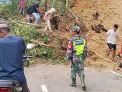 Danramil Peunaron Pimpin Koordinasi Penanganan Longsor, Babinsa Siap di Garis Depan