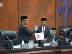 Plt Sekda Hadiri Paripurna DPRA, Tetapkan Qanun Tata Tertib DPR Aceh